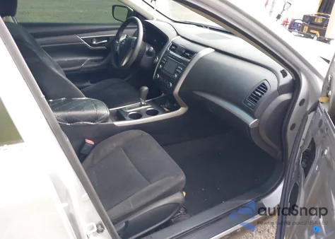 2015 Nissan Altima 2.5/2.5 S/2.5 Sl/2.5 Sv из США, поврежденный, VIN 1N4AL3APXFN885334